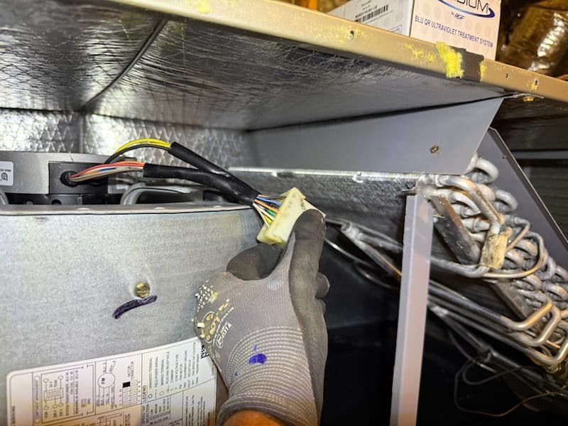 Gallery photos for Advanced UV Light Air Purifier Installation in Hutto TX: Image #1